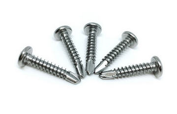 自攻自鉆螺釘?shù)淖饔?/></p><p>　　<strong>自攻自鉆螺釘?shù)淖饔?/strong>：</p><p>　　1、自攻鎖緊螺釘也多用于薄的金屬板之間的連接，其螺紋為具有弧形三角截面的普通螺紋，螺紋表面也具有較高的硬度，故在連接時，螺釘也可在被連接件的螺紋底孔中攻出內(nèi)螺紋，從而形成連接。</p><p>　　2、墻板自攻螺釘用于石膏墻板等和金屬龍骨之間的連接，其螺紋為雙頭螺紋，螺紋表面也具有很高的硬度，能在不制出預(yù)制孔的條件下，快速擰入龍骨中，從而形成連接。</p><p>　　3、自鉆自攻螺釘與普通自攻螺釘不同之處是普通自攻螺釘在連接時，須經(jīng)過鉆孔和攻絲兩道工序；而自鉆自攻螺釘在連接時，就將鉆孔和攻絲兩道工序合并一次完成。</p>
            </div>
			<div   id=