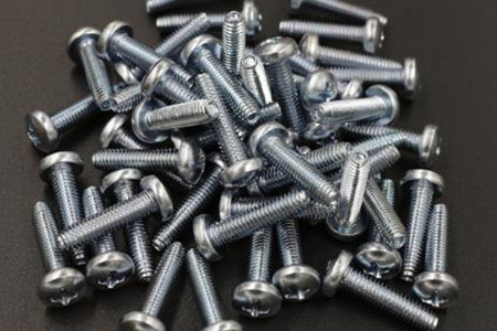 做好三角螺釘清洗和檢查工作，讓工件更堅(jiān)固！