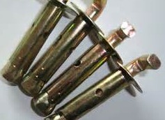 安裝一臺電熱水器需要用到幾個(gè)螺釘？